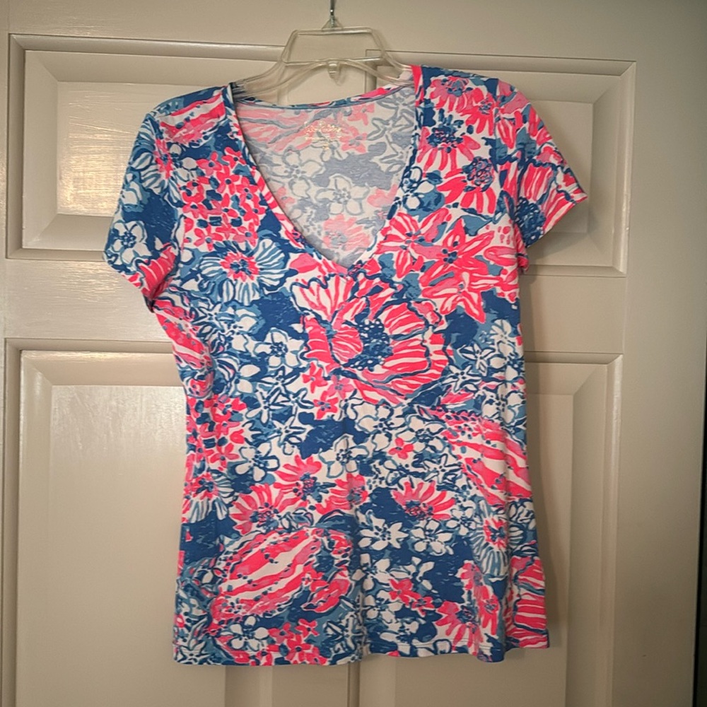 Lily Pulitzer V-Neck TShirt